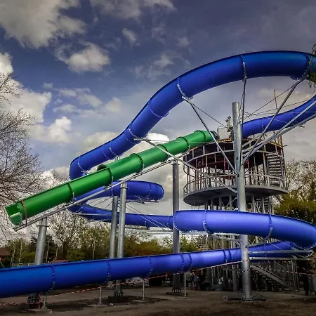 Komfort Bursport Bt. Haz 別荘