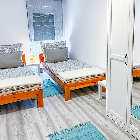 Hébergement de vacances Komfort Bursport Bt. Haz Balatonfenyves