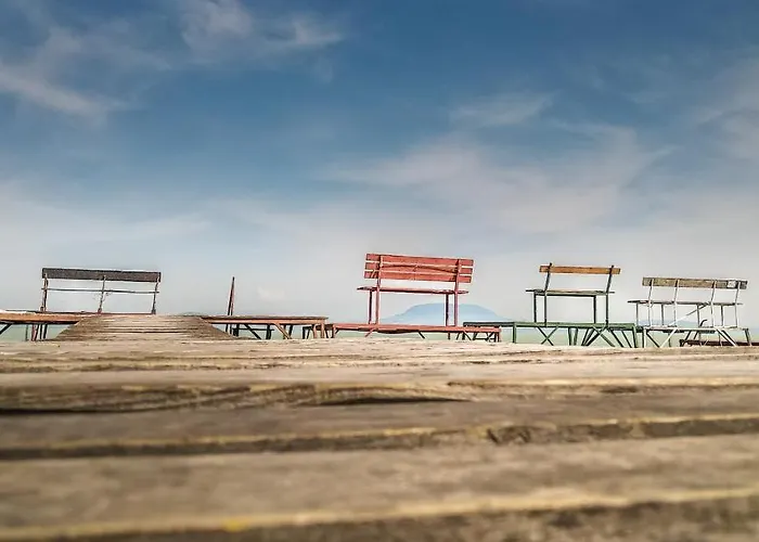 Dom wakacyjny Komfort Bursport Bt. Haz