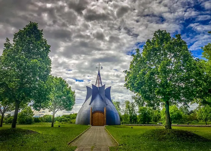 Komfort Bursport Bt. Ház