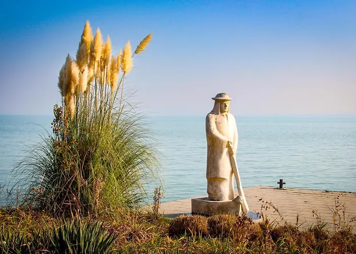 Komfort Bursport Bt. Ház *