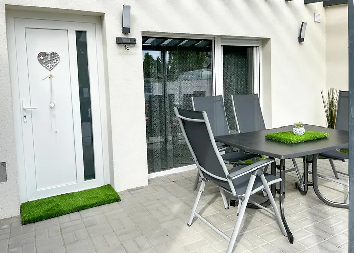 Dom wakacyjny Komfort Bursport Bt. Haz