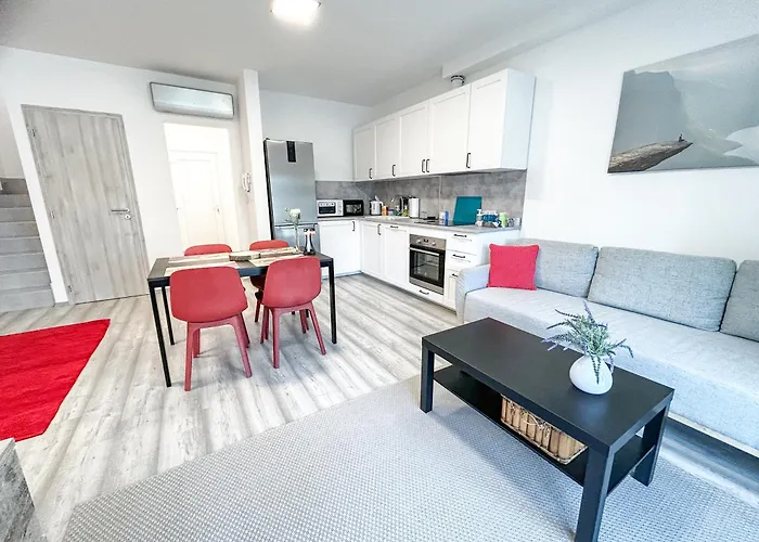 Komfort Bursport Bt. Ház Ferienhaus Balatonfenyves