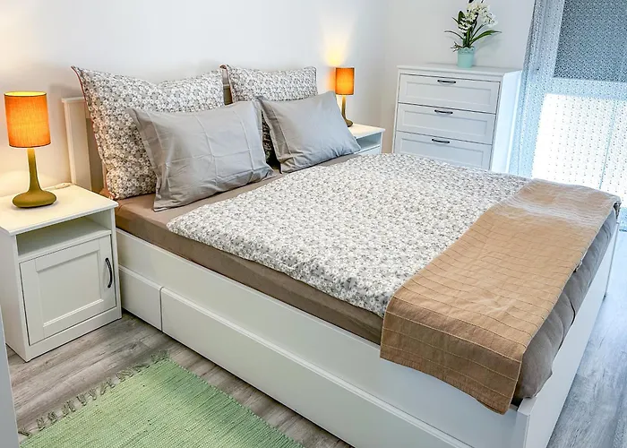 Komfort Bursport Bt. Haz *